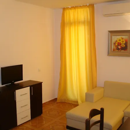 Saint Elena Apartcomplex-2