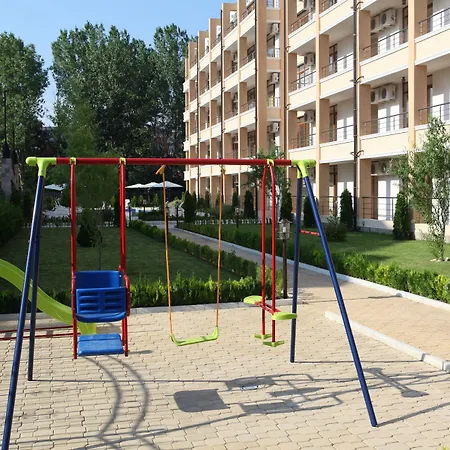 Saint Elena Apartcomplex-3