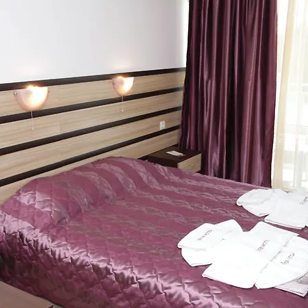 Hotel Zaara-2