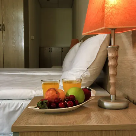 Grand Hotel Oasis-3