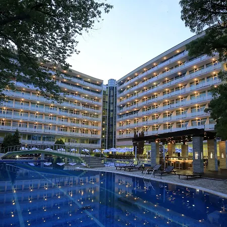 Grand Hotel Oasis-2