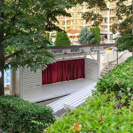 Madara Park Hotel-3