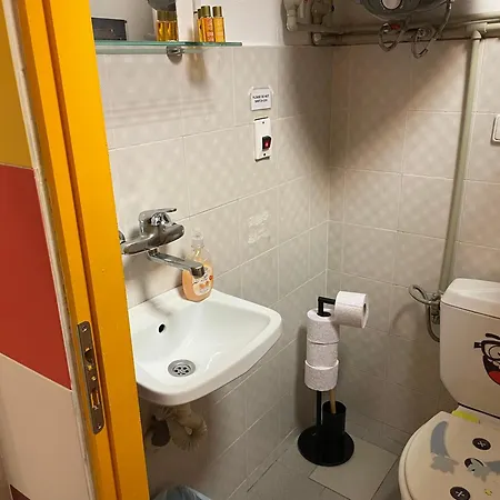 Central House For Up To 20 Guests Entire Place-3