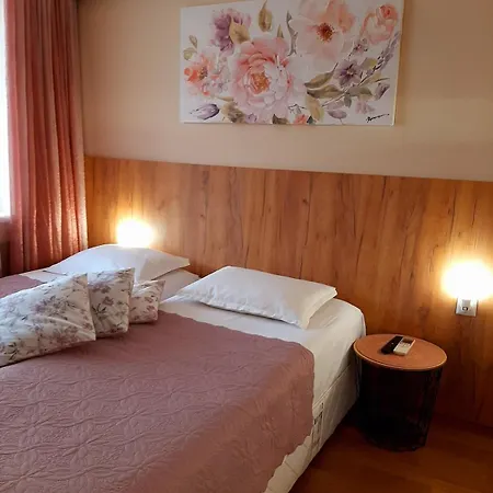 Private Rooms Valis-3