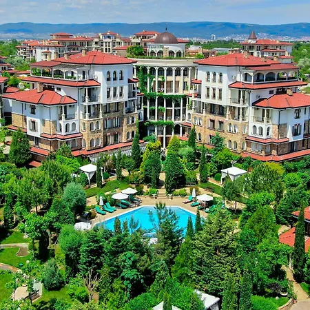 Esteban Vip Residence Club-3