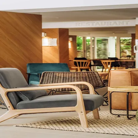 ibis Styles Golden Sands Roomer Hotel-3
