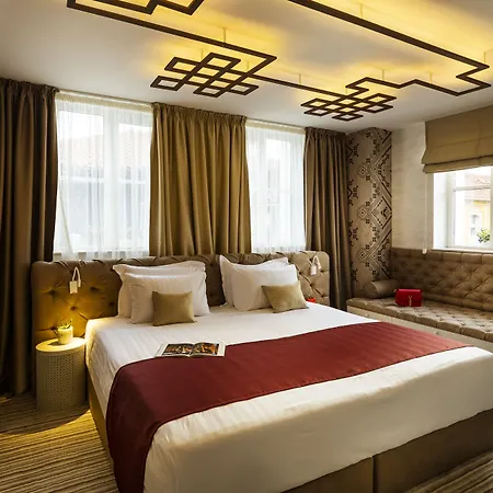 Art Boutique Hotel Gallery 37 Plovdiv - Superb Location In The Old Town-2