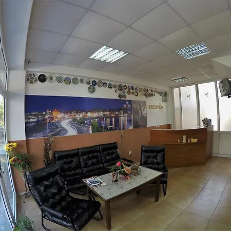 Family Hotel Orfei-2