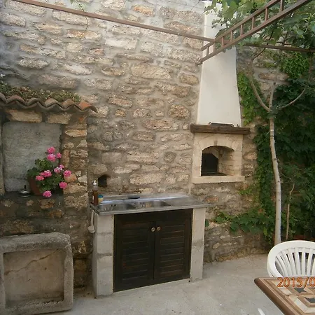 Retro - 19Th Century Guest House-2
