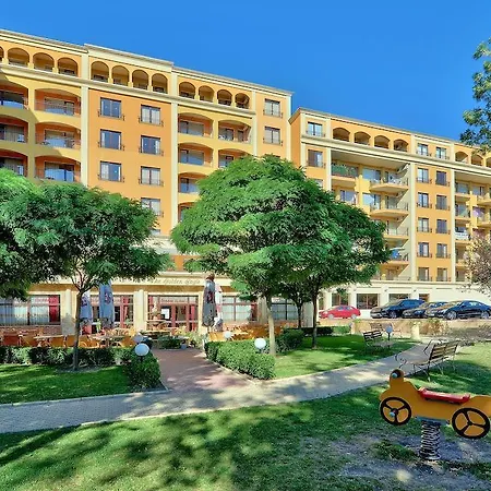 Kris Apartments At Paradise Green Park-2
