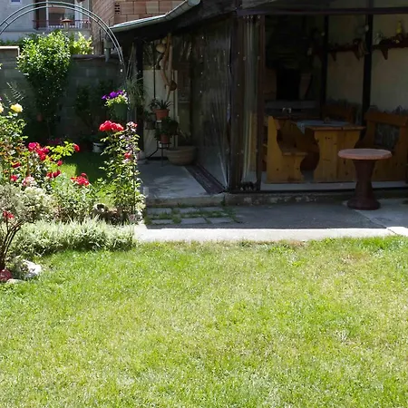 Guest House Sokratovi-3