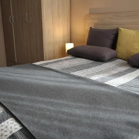 Apartment 46-2