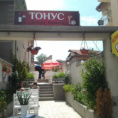 Tonus Guest House-2