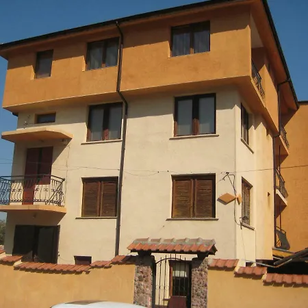 Guest House Vyara-3