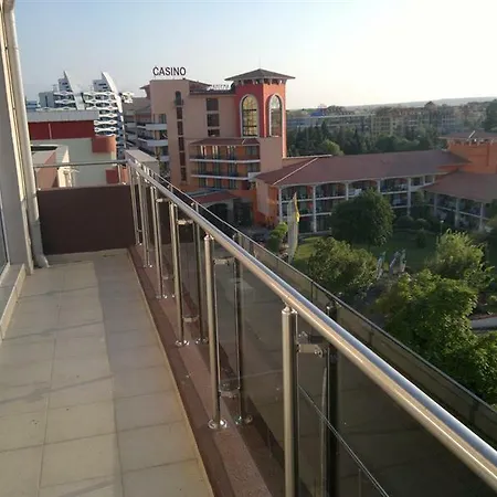 Persey Admiral Plaza Apartments-3