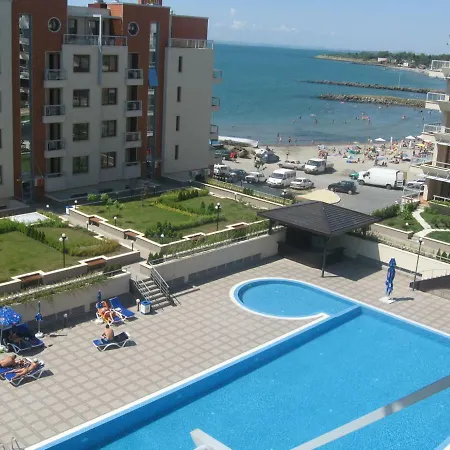 Helios Beach-2