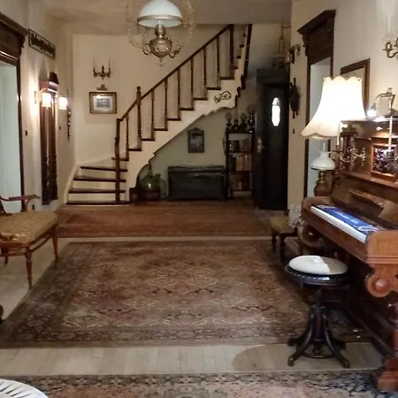 Retro - 19Th Century Guest House-3