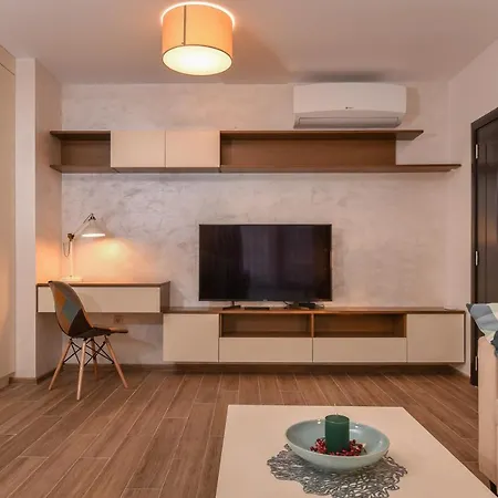 Stylish 1Bd Flat With Elevator & Ac - Heart Of Sofia By Flat Mаnager-3
