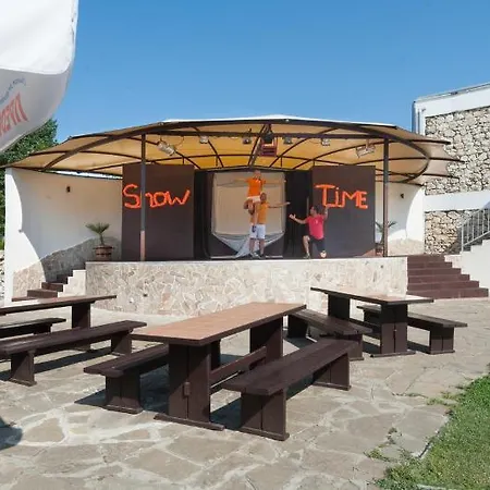 Longosa Garden-2