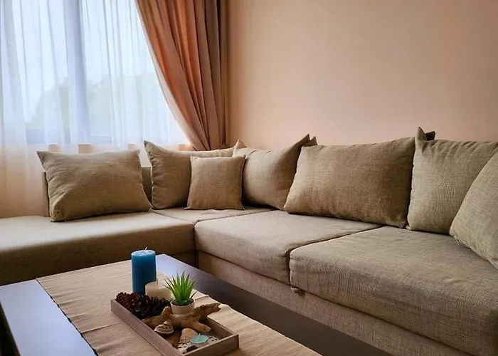 Haustierfreundliches Dilov Apartments In Yalta Goldstrand