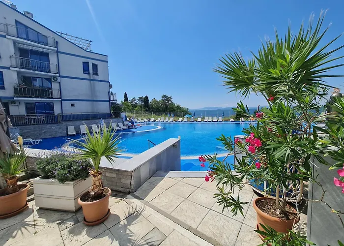 Blue Bay Palace Apart Complex Pomorie