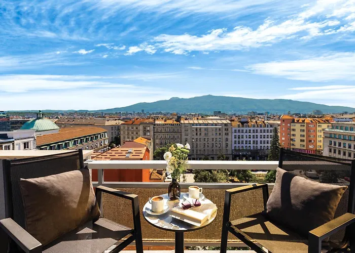 Hoteles cerca de Teatro Nacional Ivan Vazov