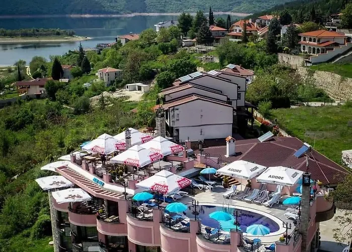 Mobi Dick Family Hotel Главатарци