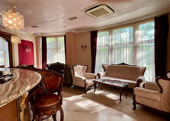 Kristel Hotel Saints Constantine and Helena