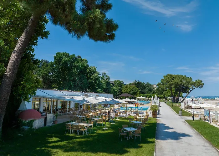Hvd Riviera Beach Ultra All Inclusive & Mineral Pool - Private Beach & Free Parking Goldstrand mit 5 Sternen