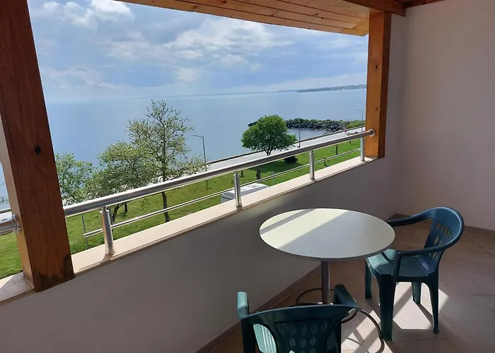 Стаи За Гости West Pomorie