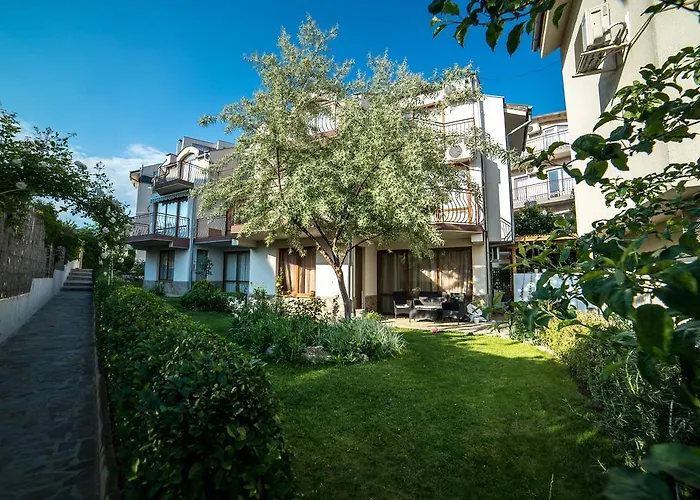 Huisdiervriedelijke The Poolhouse Appartement Sunny Beach