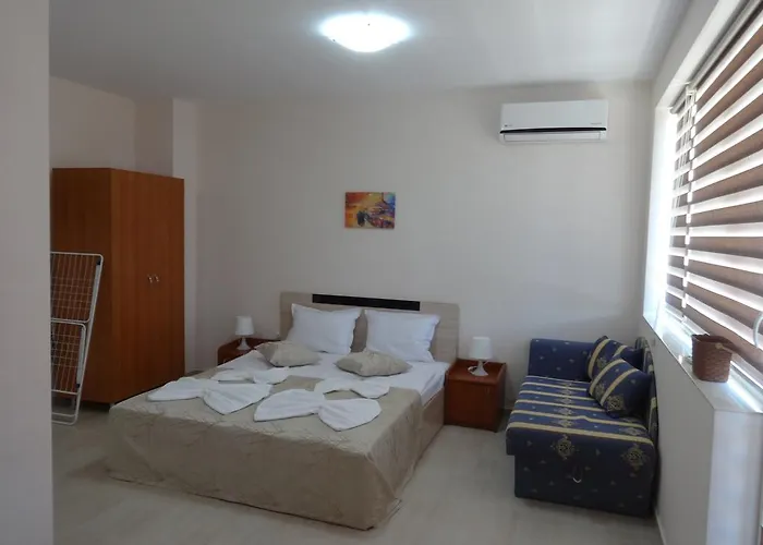 Capuccino Guest Apartments - Free Parking And Wi-Fi Sunny Beach