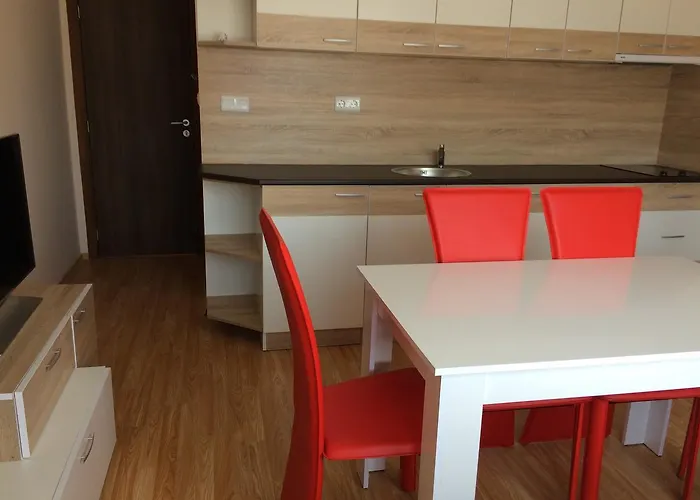 Palace De Luxe Apartments Pomorie